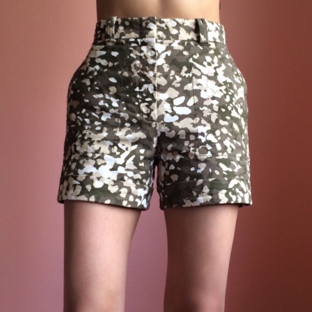 Stella McCartney Camouflage Shorts High Waist 38‎ 4 Camo Mom